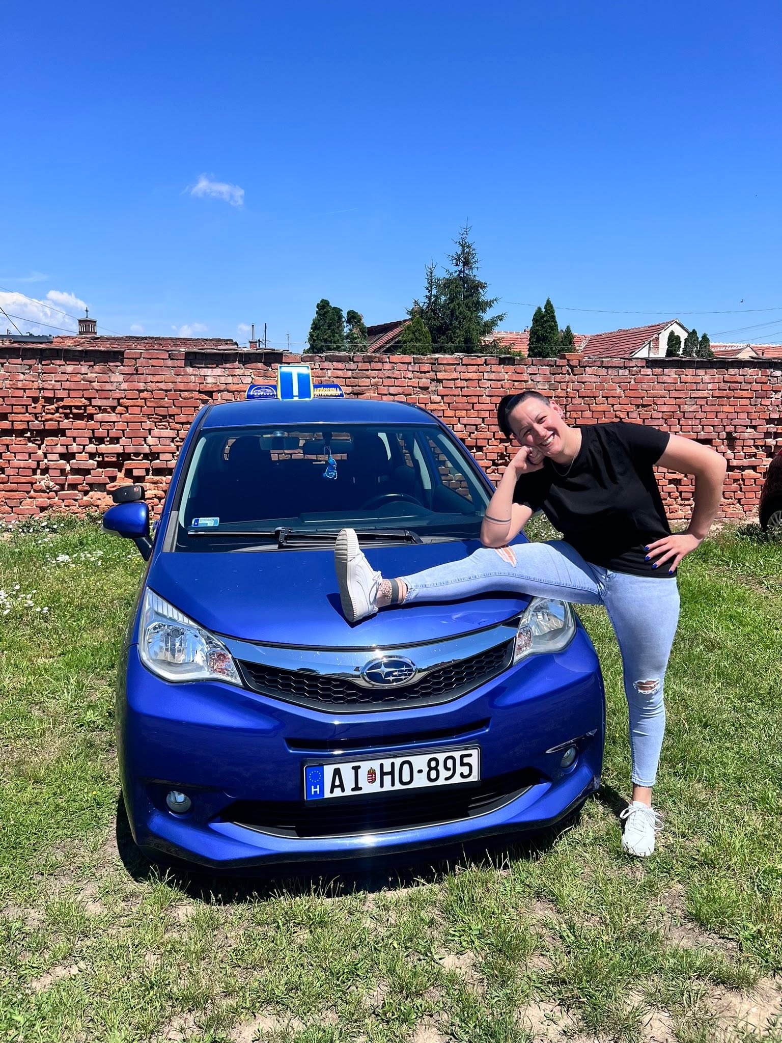 Ambrus Viktória oktató